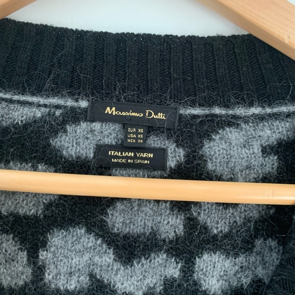 Wool v-neck oversized animal print sweater - Made in Spain - Picture 8 of 10